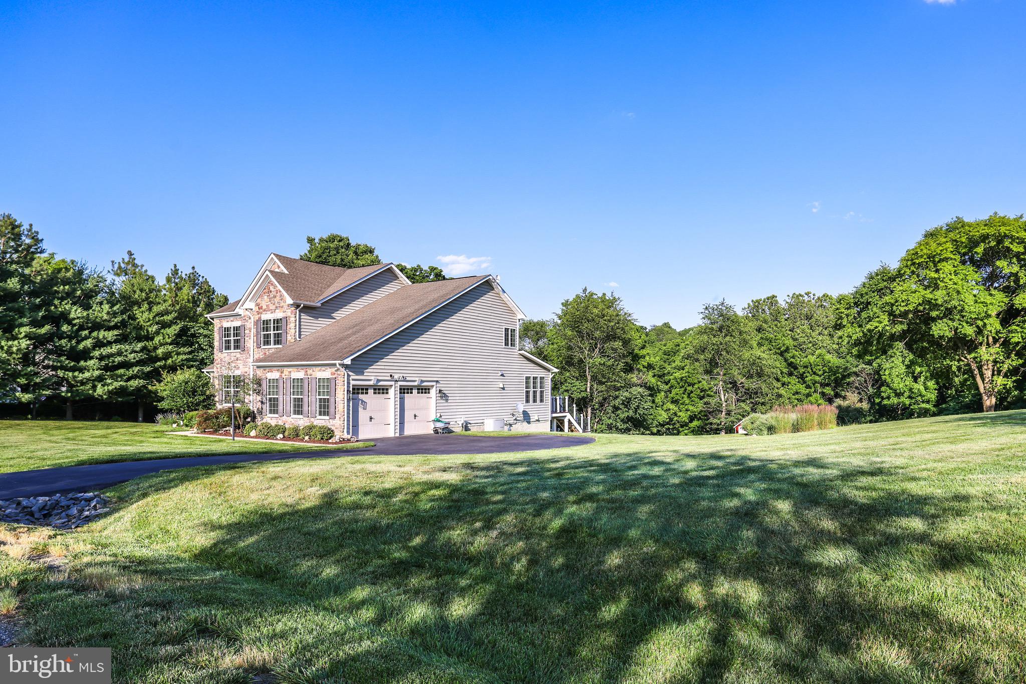 WATERFORD VIEW ESTATES - Residential