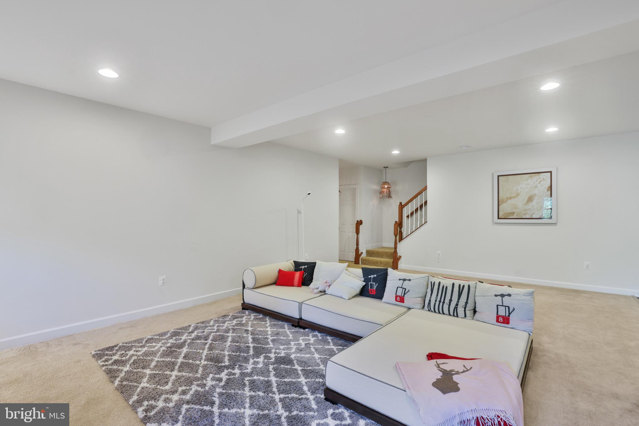 WATERFORD VIEW ESTATES - Residential