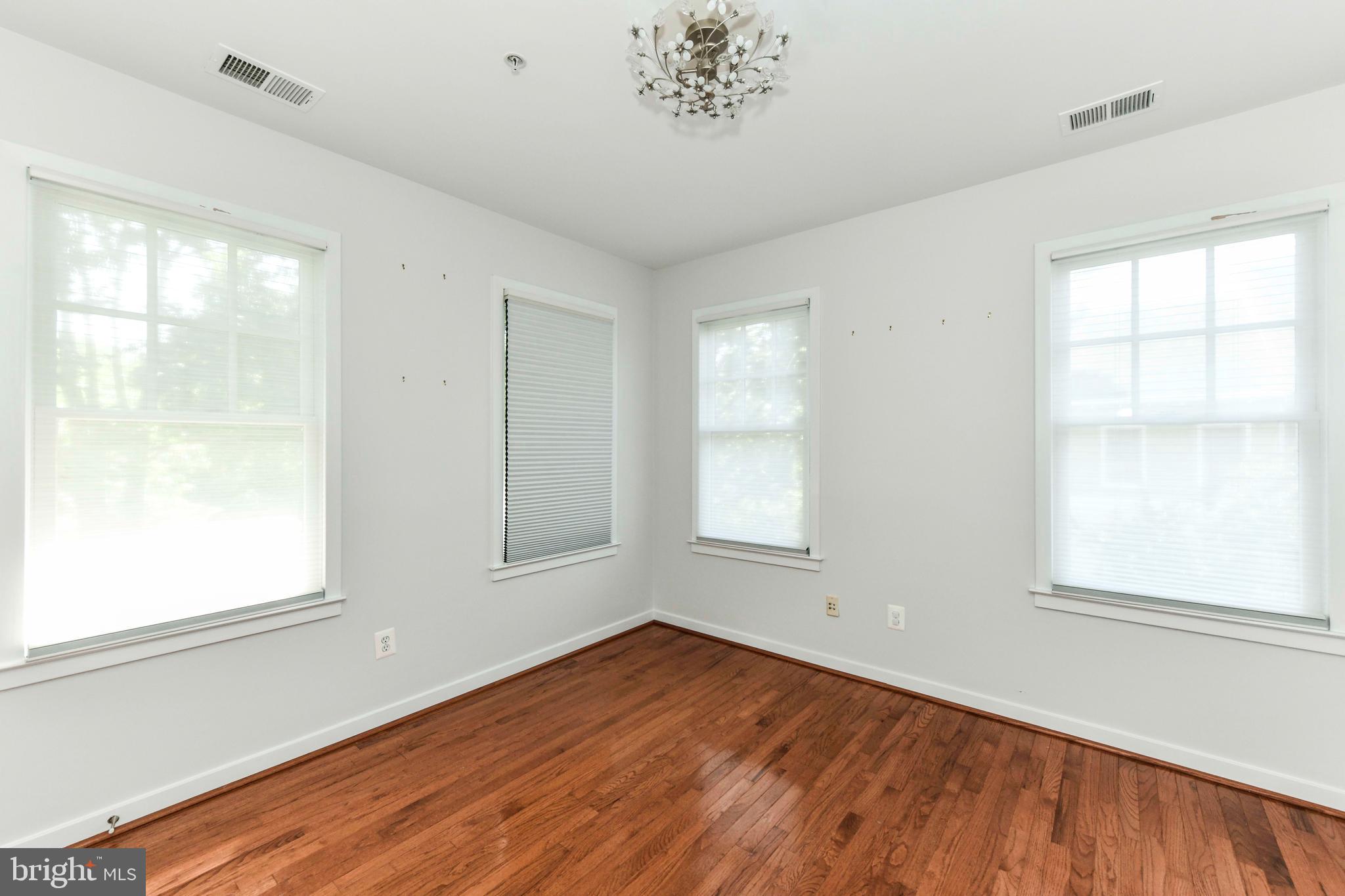 CLARENDON CENTER - Residential Lease