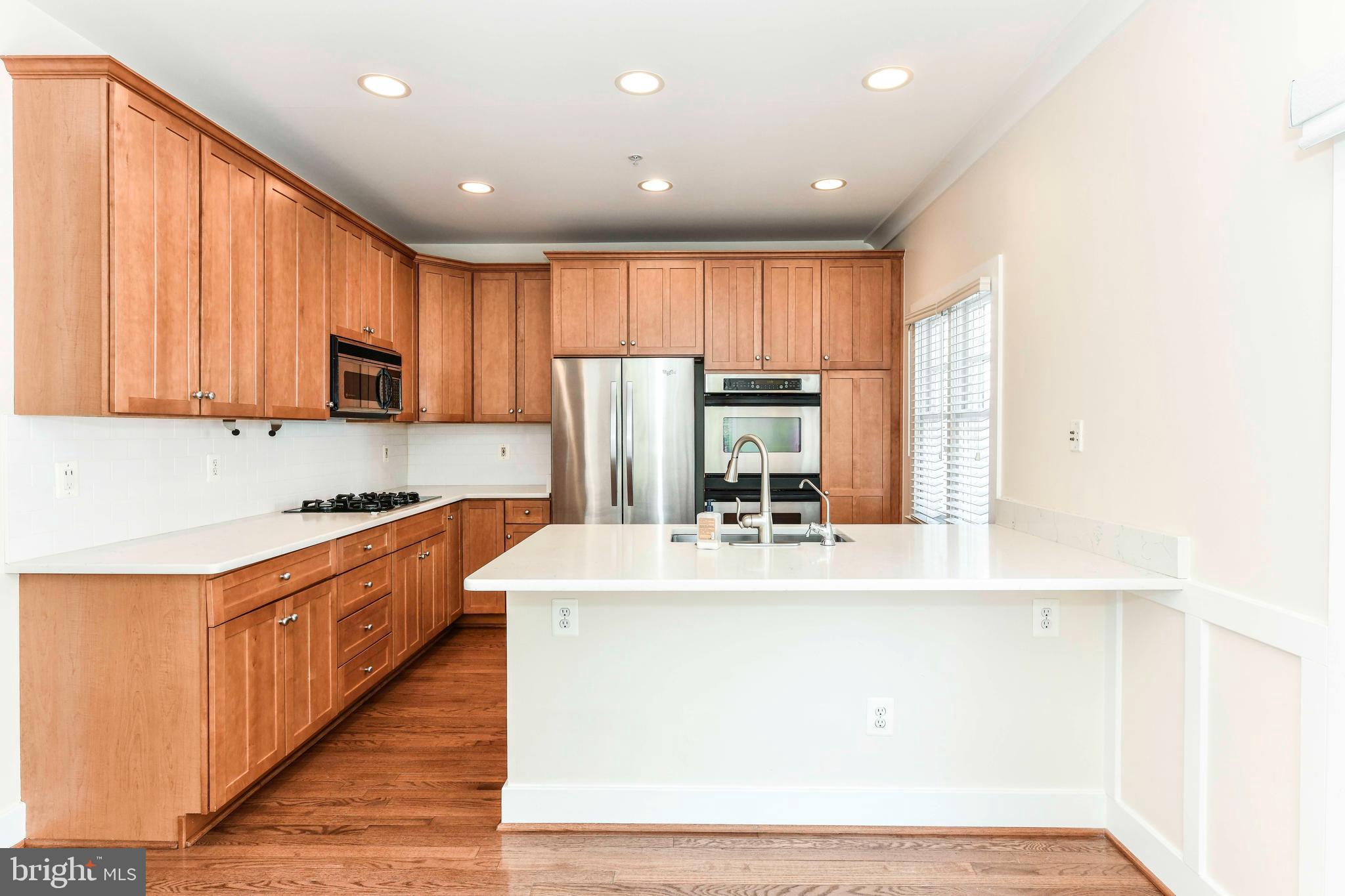 CLARENDON CENTER - Residential Lease