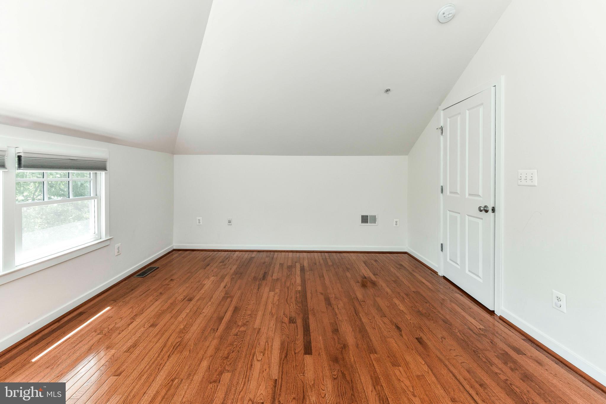 CLARENDON CENTER - Residential Lease