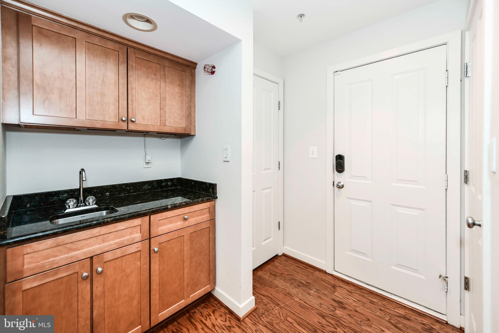 CLARENDON CENTER - Residential Lease