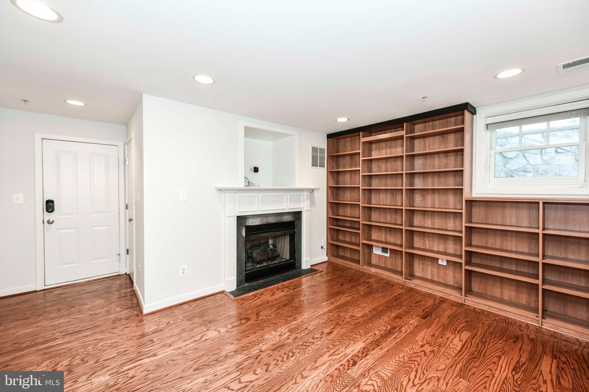 CLARENDON CENTER - Residential Lease