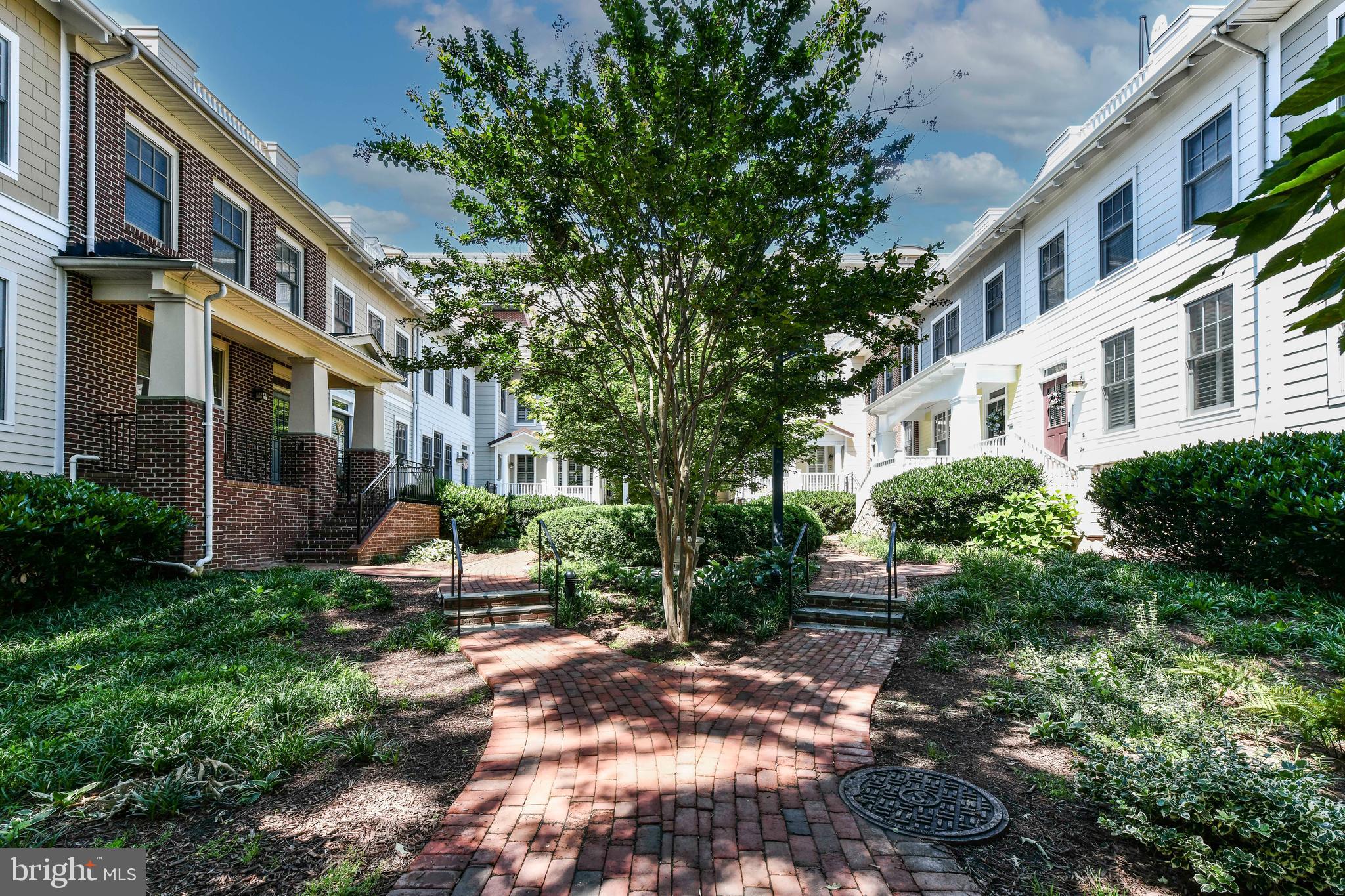 CLARENDON CENTER - Residential Lease