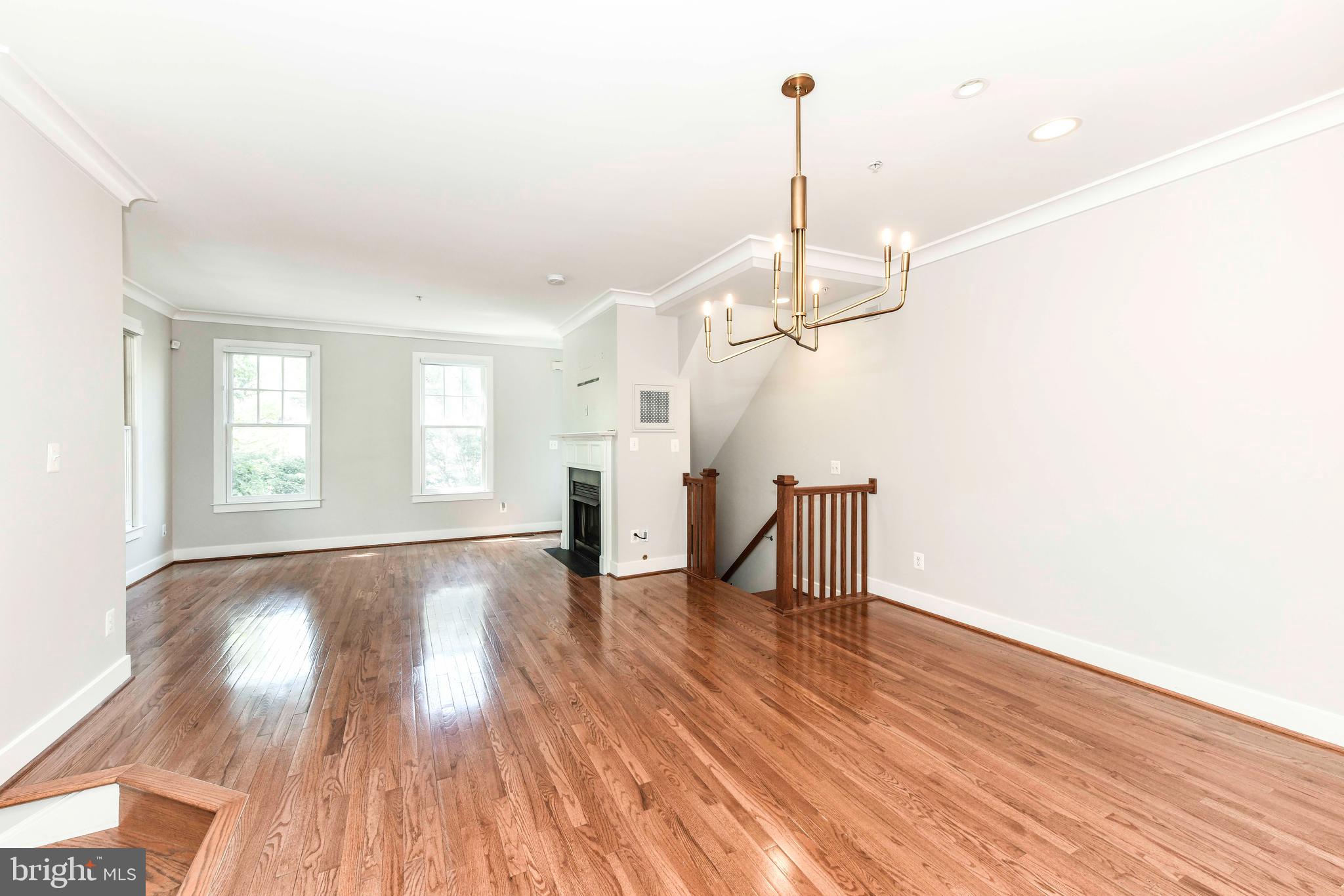 CLARENDON CENTER - Residential Lease