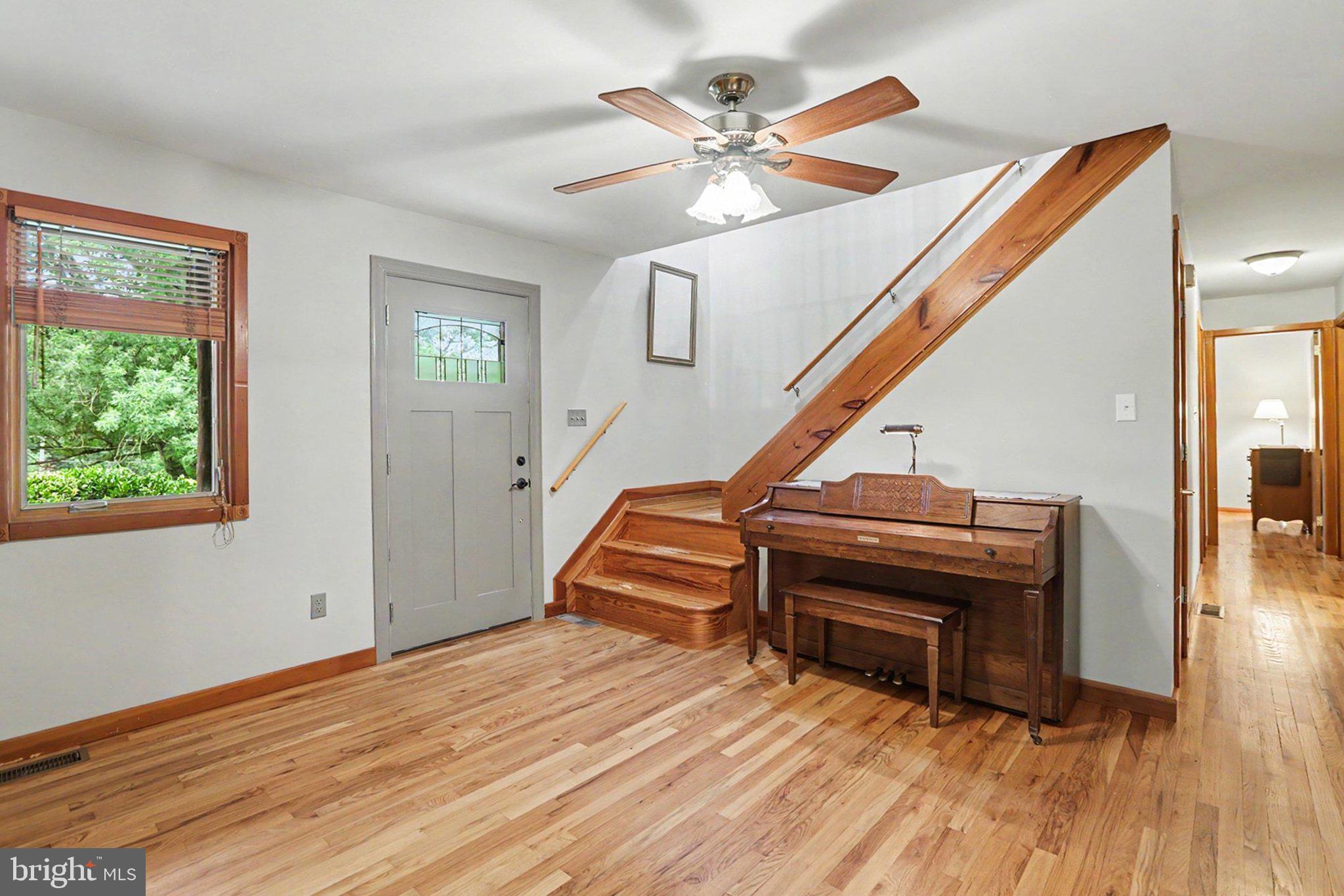 219 OLD CABIN HOLLOW ROAD