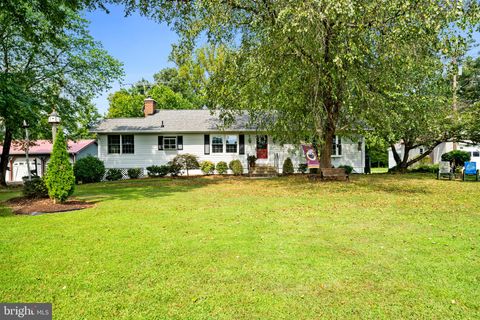 3521 ACCOKEEK ROAD WALDORF MD 20601