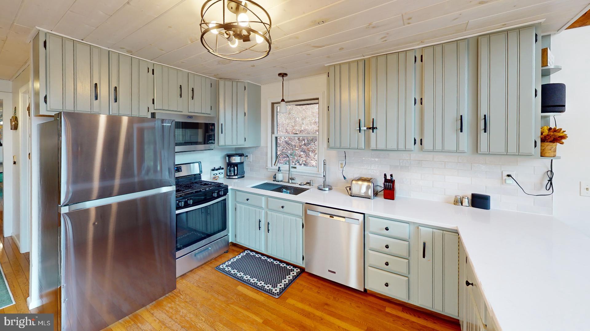 NONE UNRESTRICTED - Residential