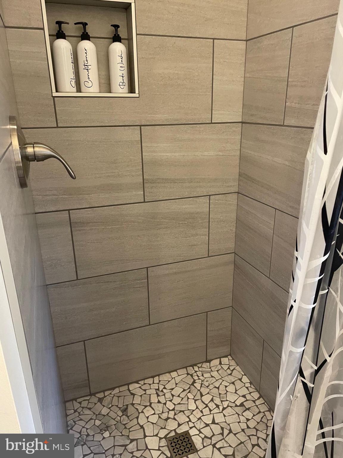 NONE UNRESTRICTED - Residential