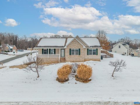 142 LONG BOW RD WAYNESBORO VA 22980