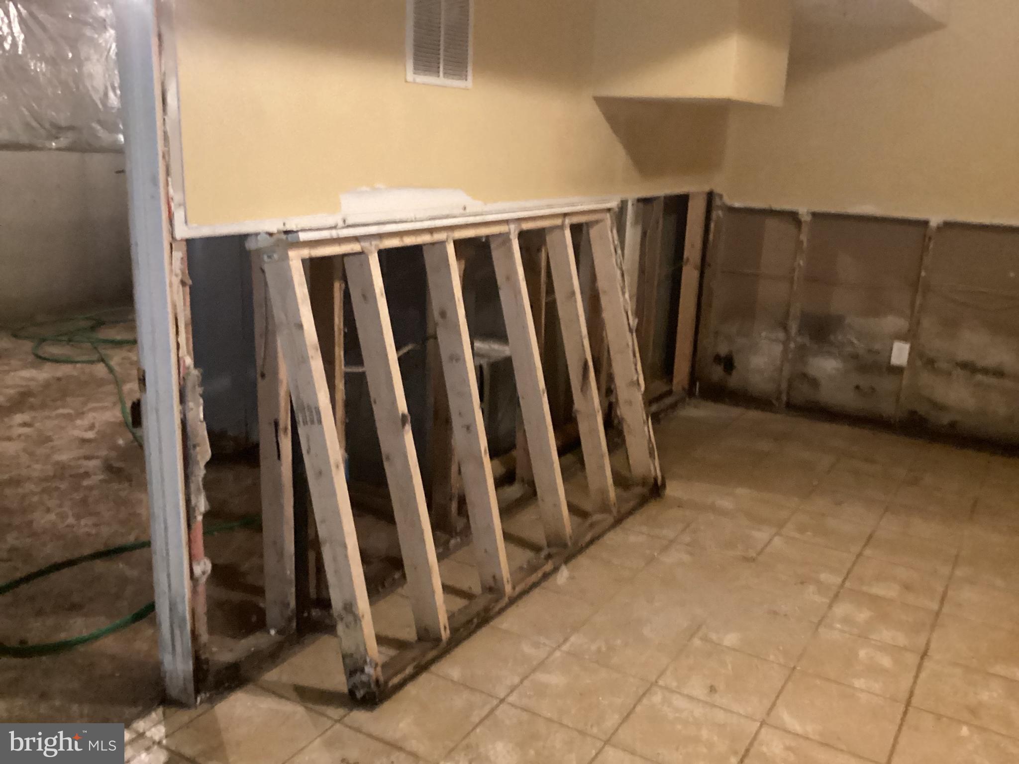 BRANDYWINE LANDING - Residential