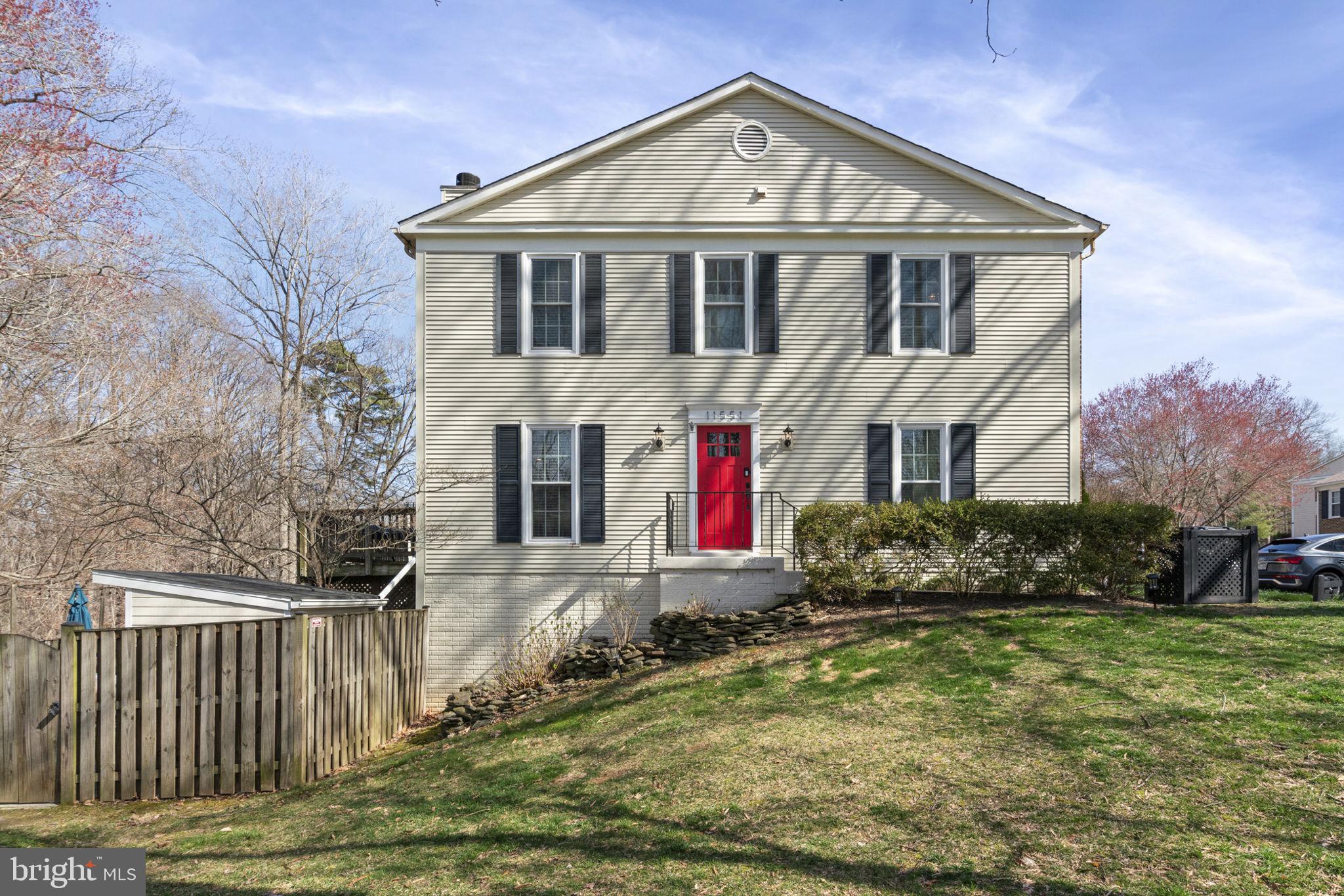 LAKE RIDGE - Residential