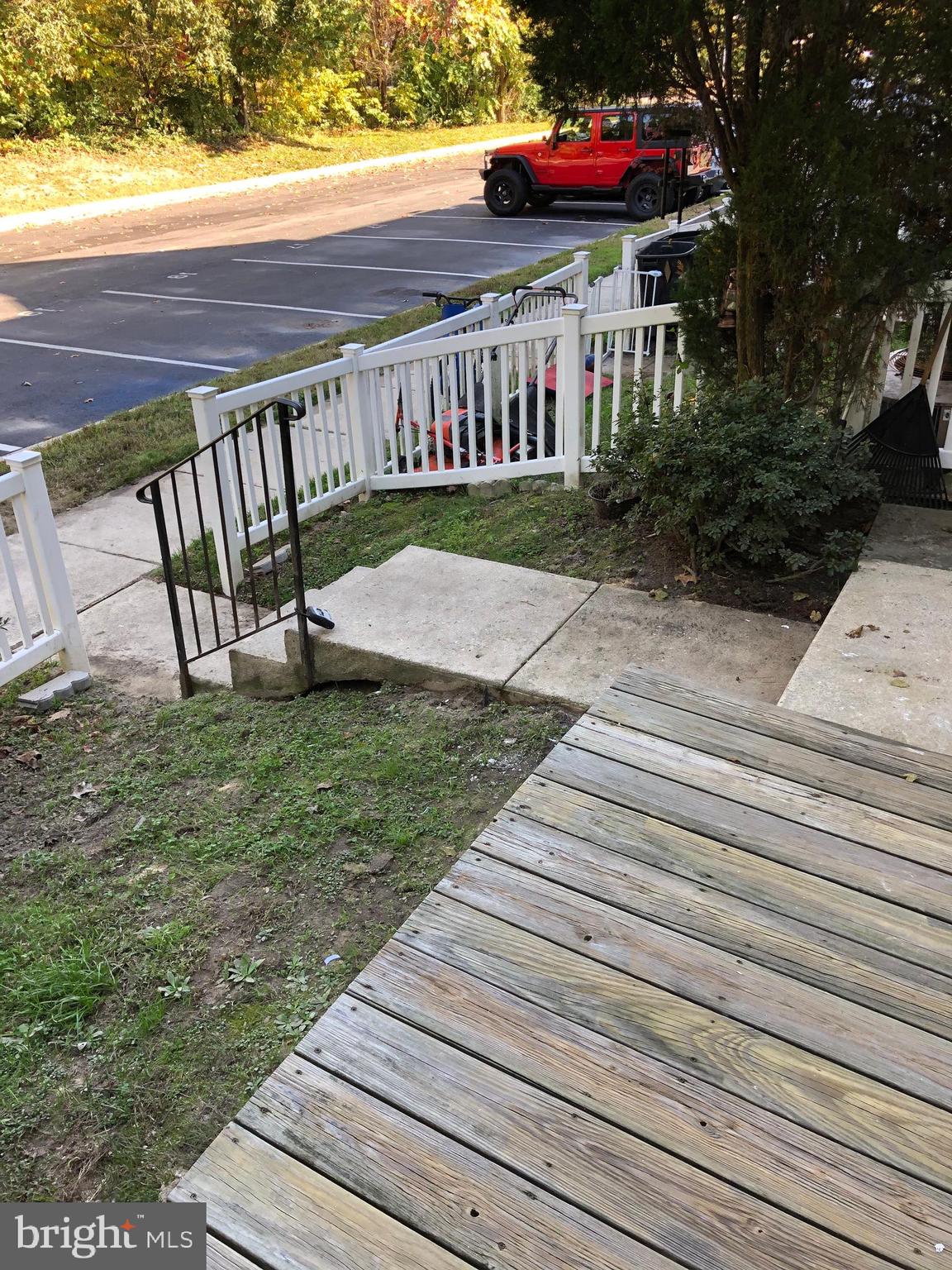 CLOVERLEAF COMMONS - Residential