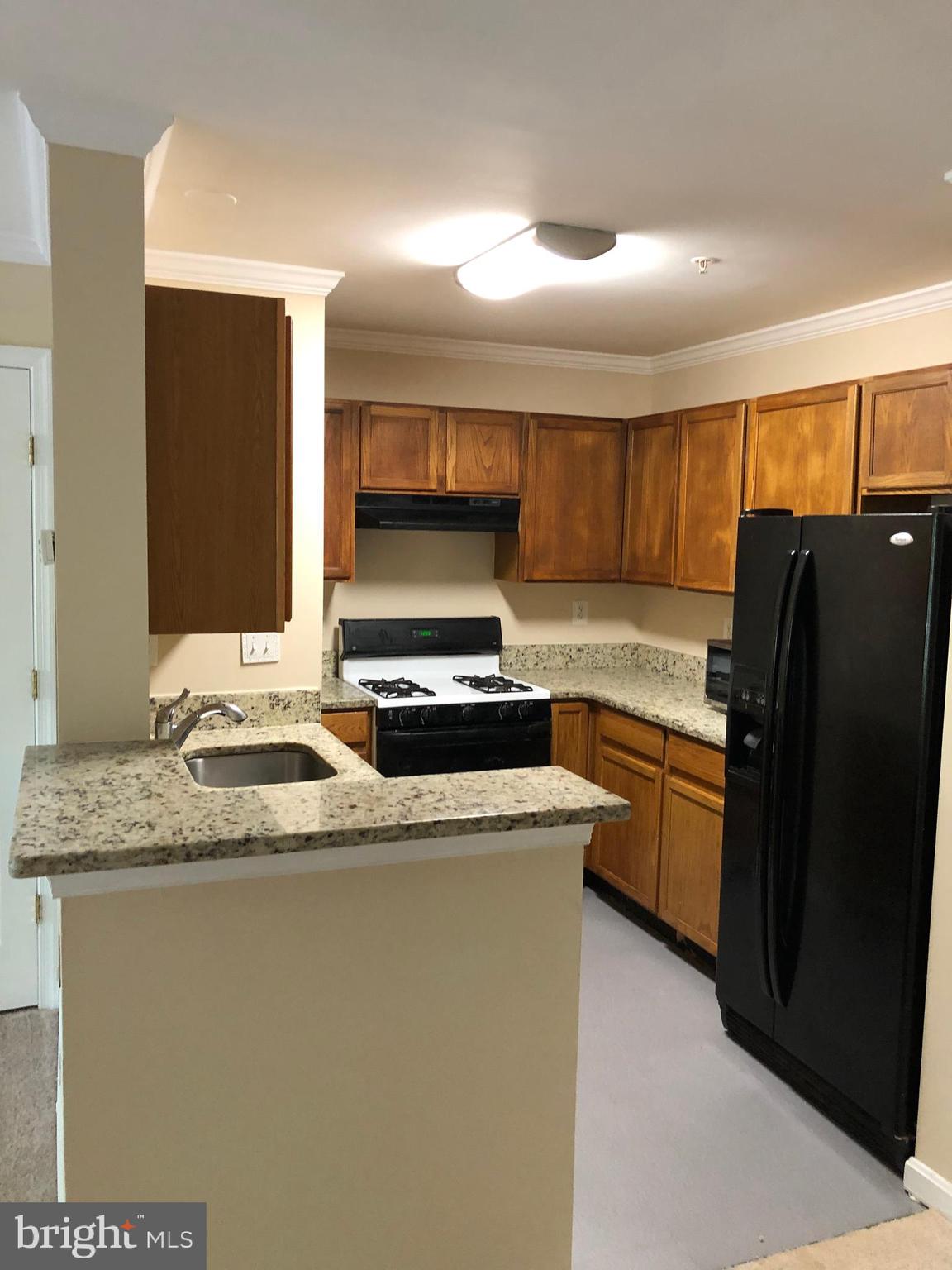 CLOVERLEAF COMMONS - Residential