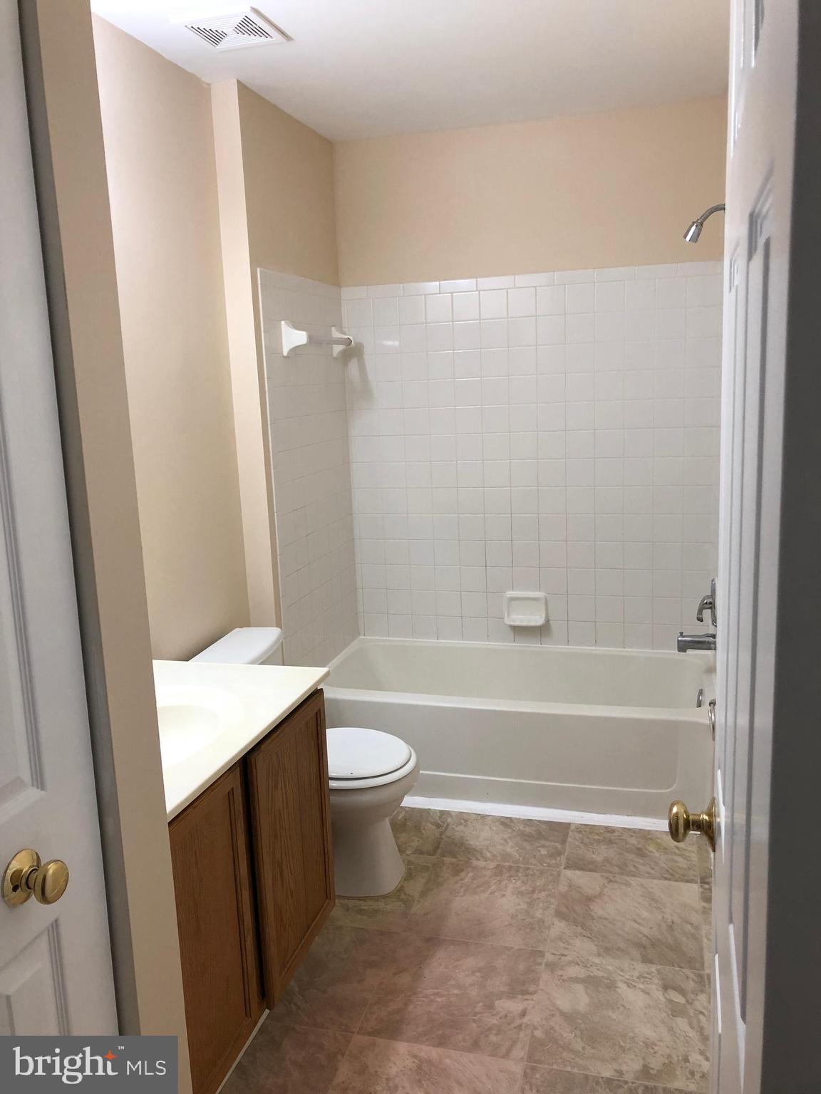 CLOVERLEAF COMMONS - Residential