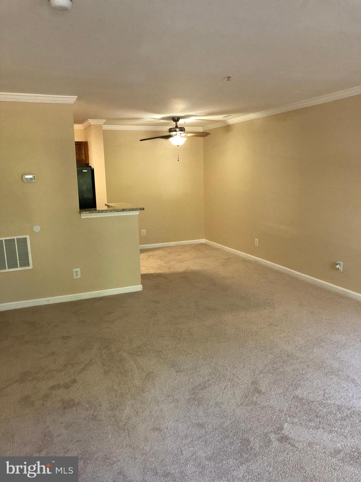 CLOVERLEAF COMMONS - Residential