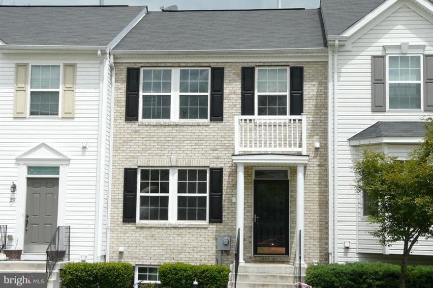 Brick front townhouse located on a nice cul-de-sac in Bunker Hill. 3 full levels of living and a fenced back yard. The master bedroom has a vaulted ceiling, walk-in closet and a master bath with separate tub and shower. Just renovated! New wood floors, ceramic tile, new appliances, lighting and finished lower level with 4th bedroom, family room, large laundry room and full bath.