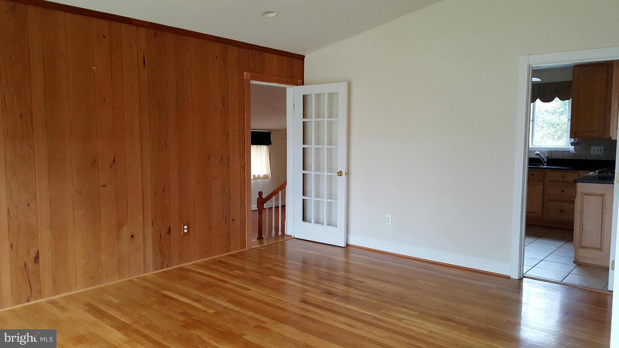 DUNN LORING WOODS - Residential Lease