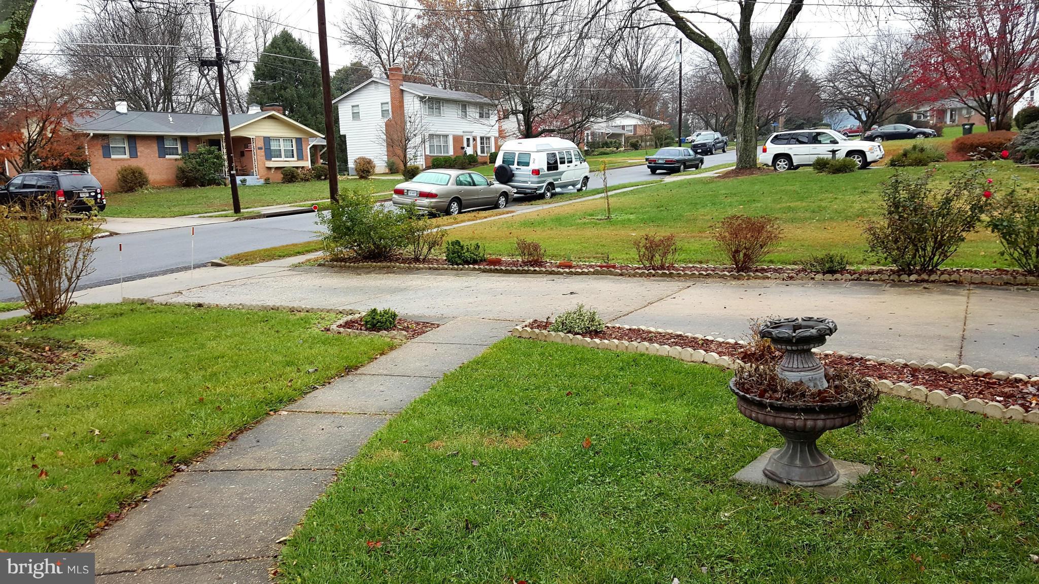 DUNN LORING WOODS - Residential Lease