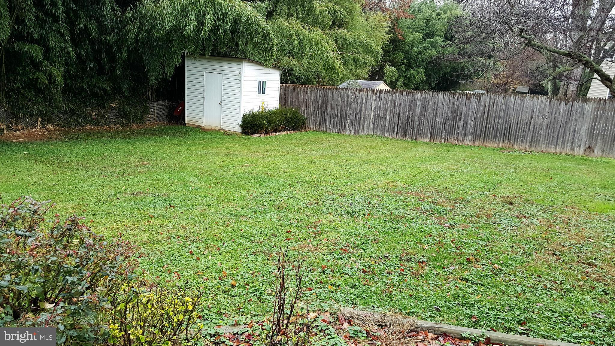 DUNN LORING WOODS - Residential Lease