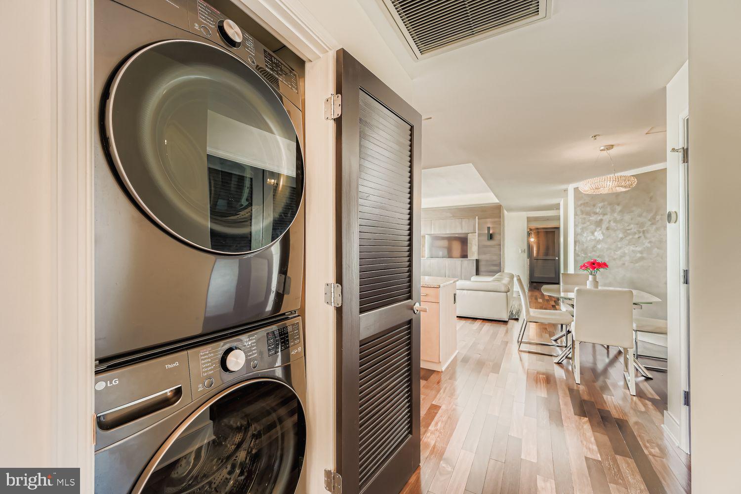 HARBOR EAST - Residential