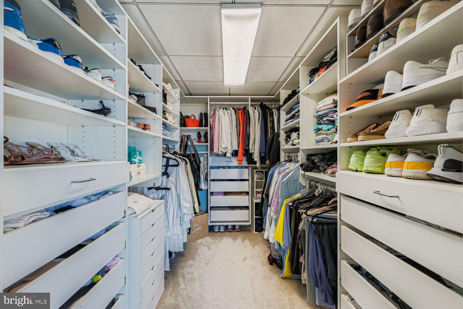 HARBOR EAST - Residential