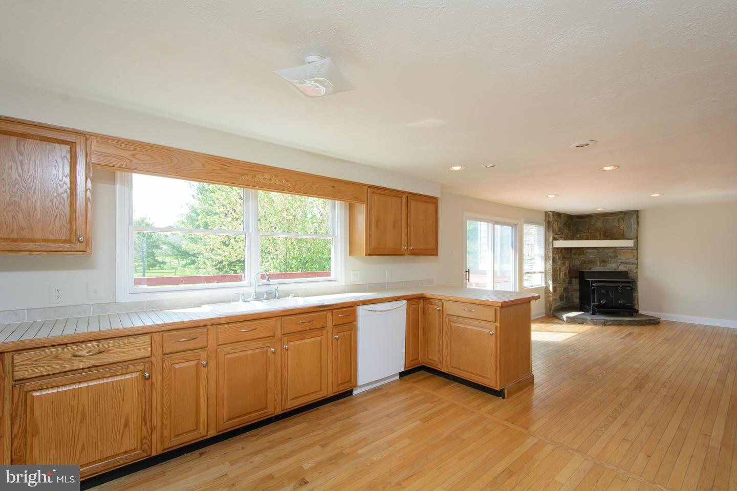 PINE GROVE - Residential