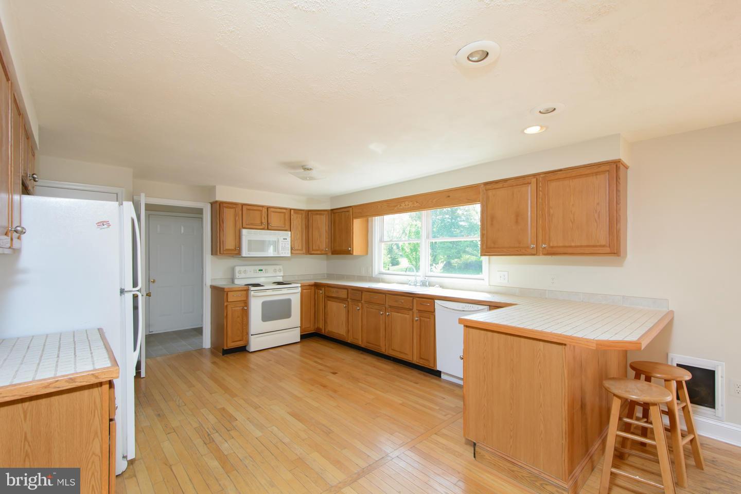 PINE GROVE - Residential