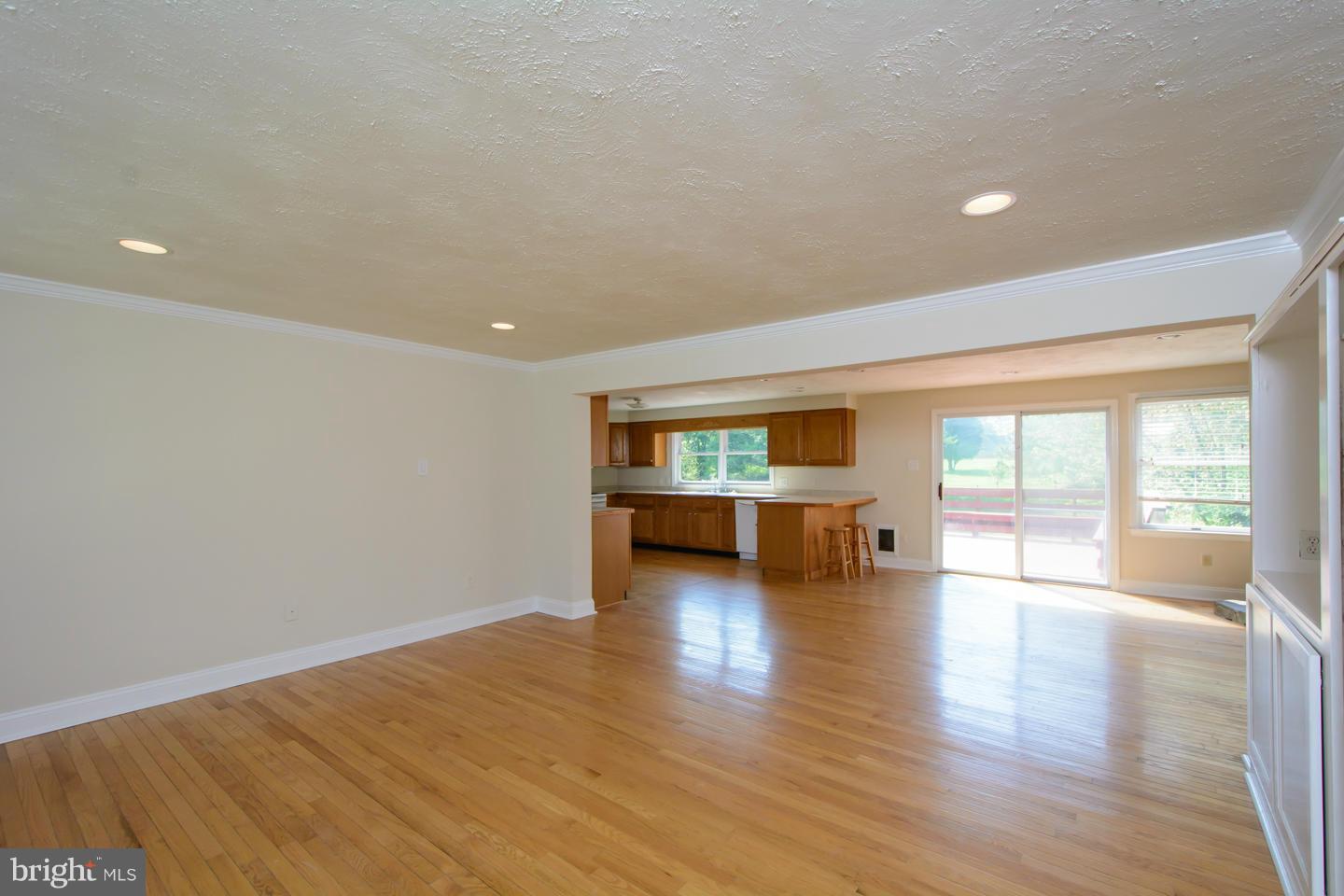 PINE GROVE - Residential