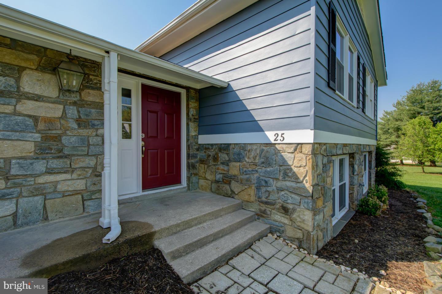 PINE GROVE - Residential