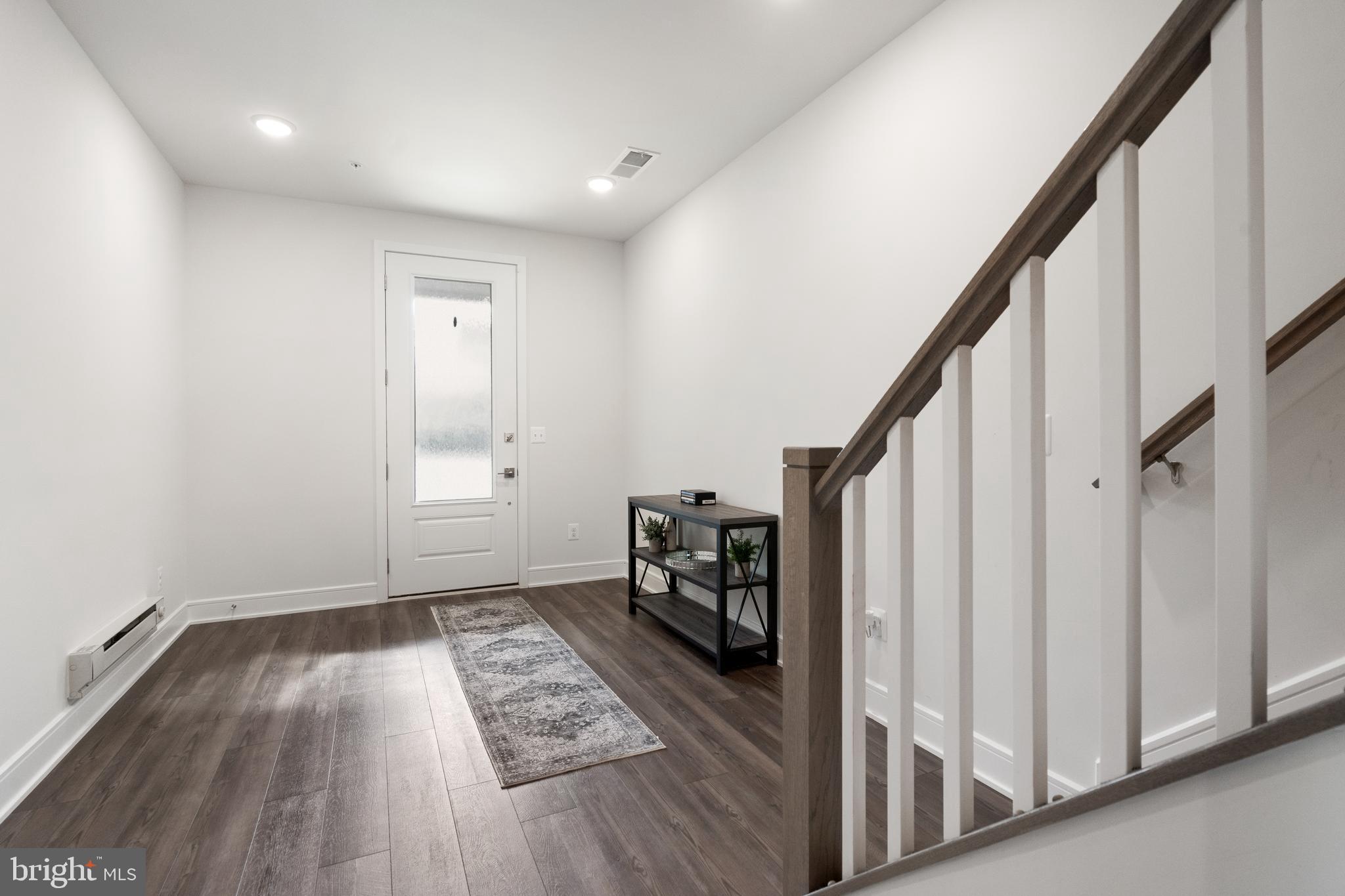 DEMOTT & SILVER - Residential