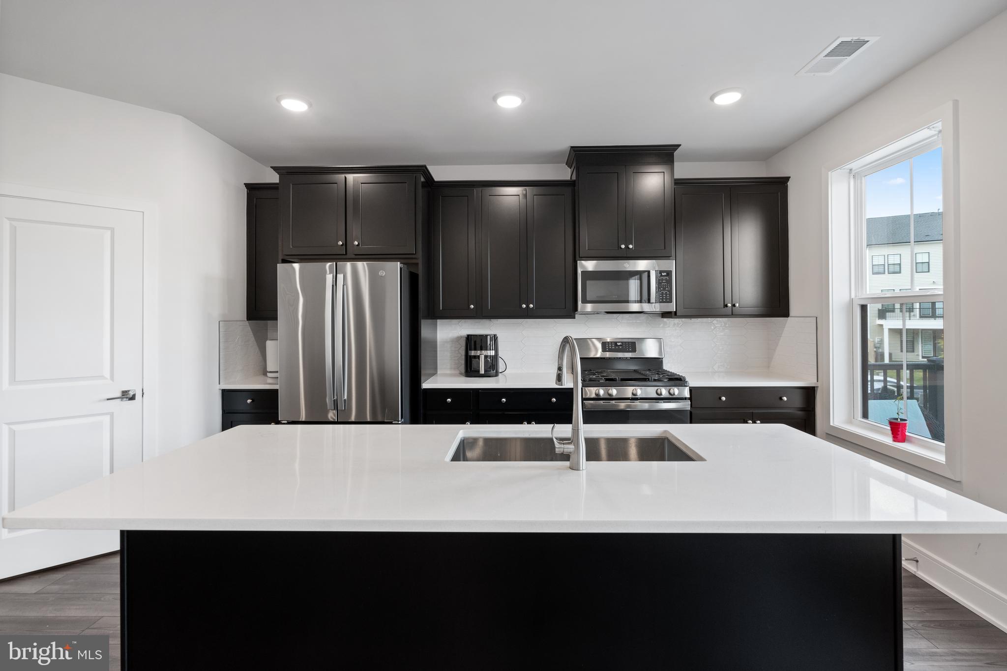 DEMOTT & SILVER - Residential