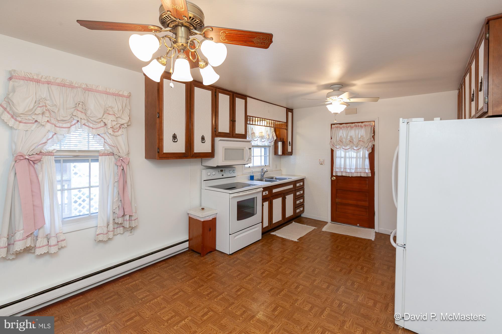 ORCHARD HILLS - Residential