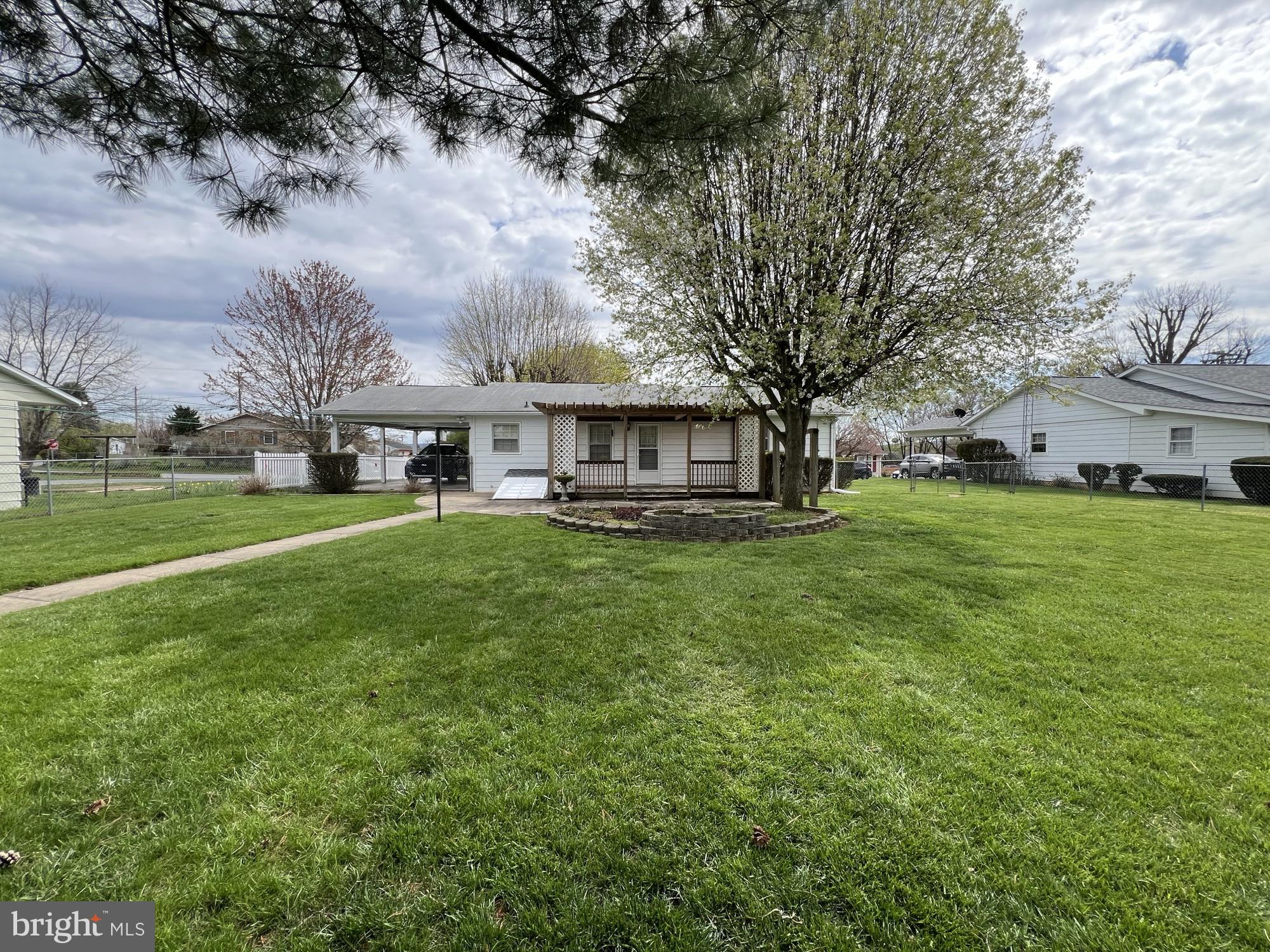 ORCHARD HILLS - Residential