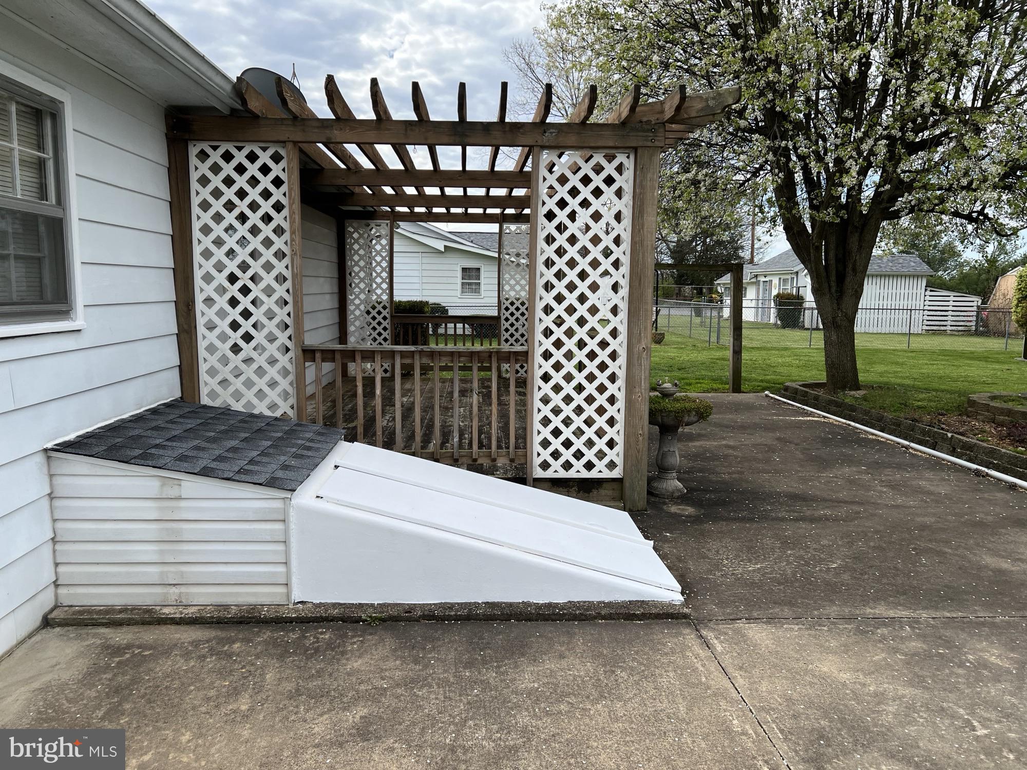 ORCHARD HILLS - Residential