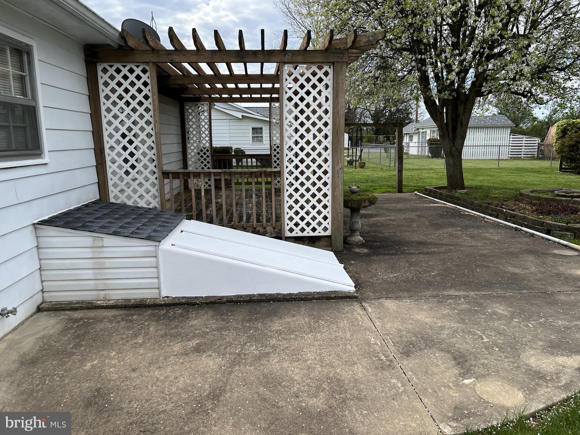 ORCHARD HILLS - Residential