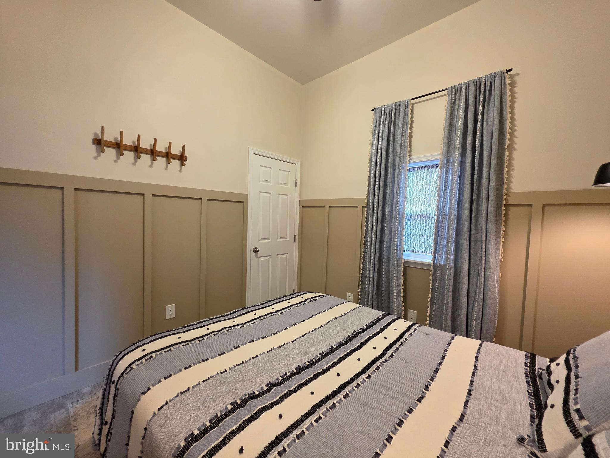 SLEEPY CREEK FARMS - Residential