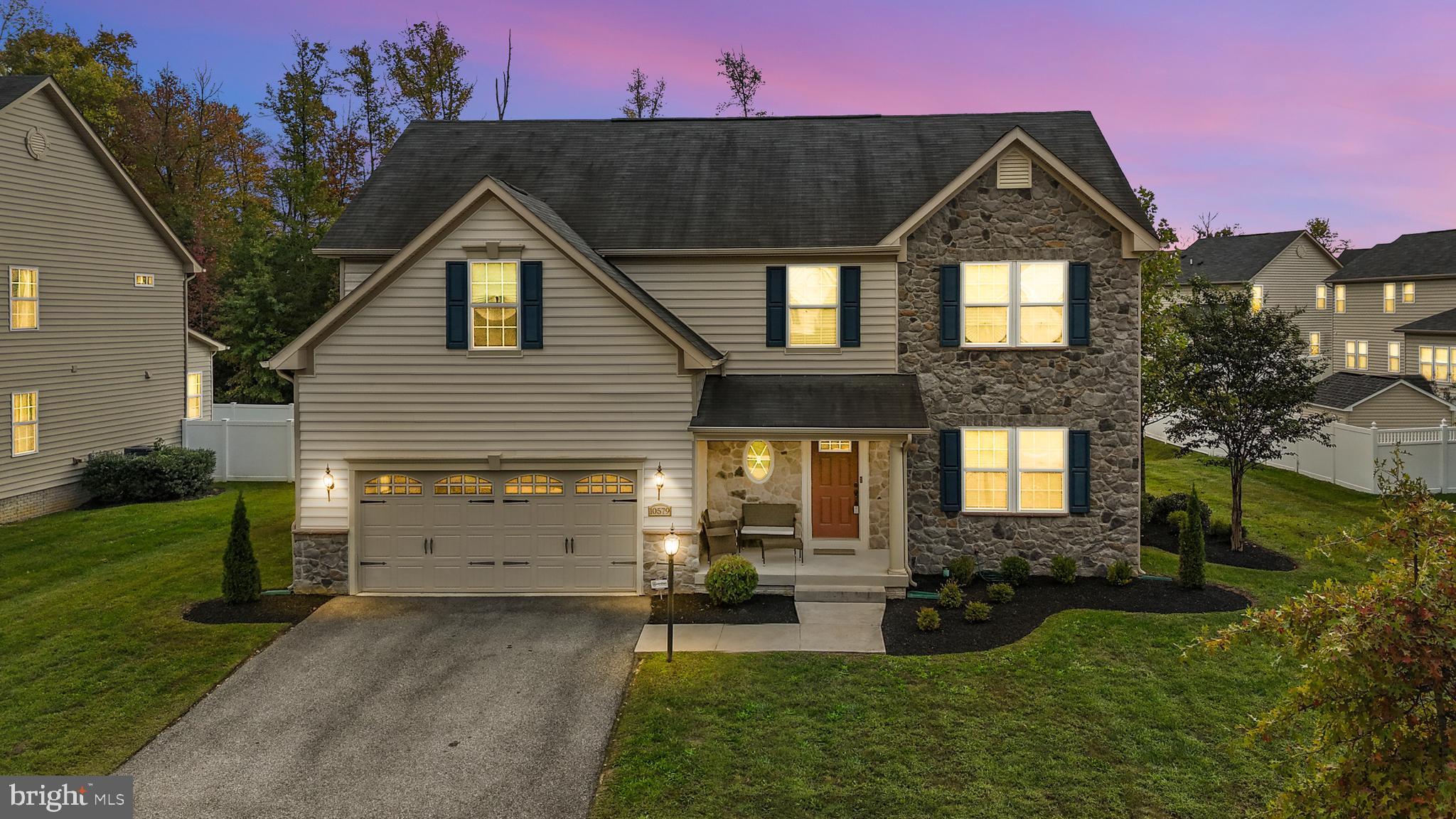 AUTUMN HILLS - Residential