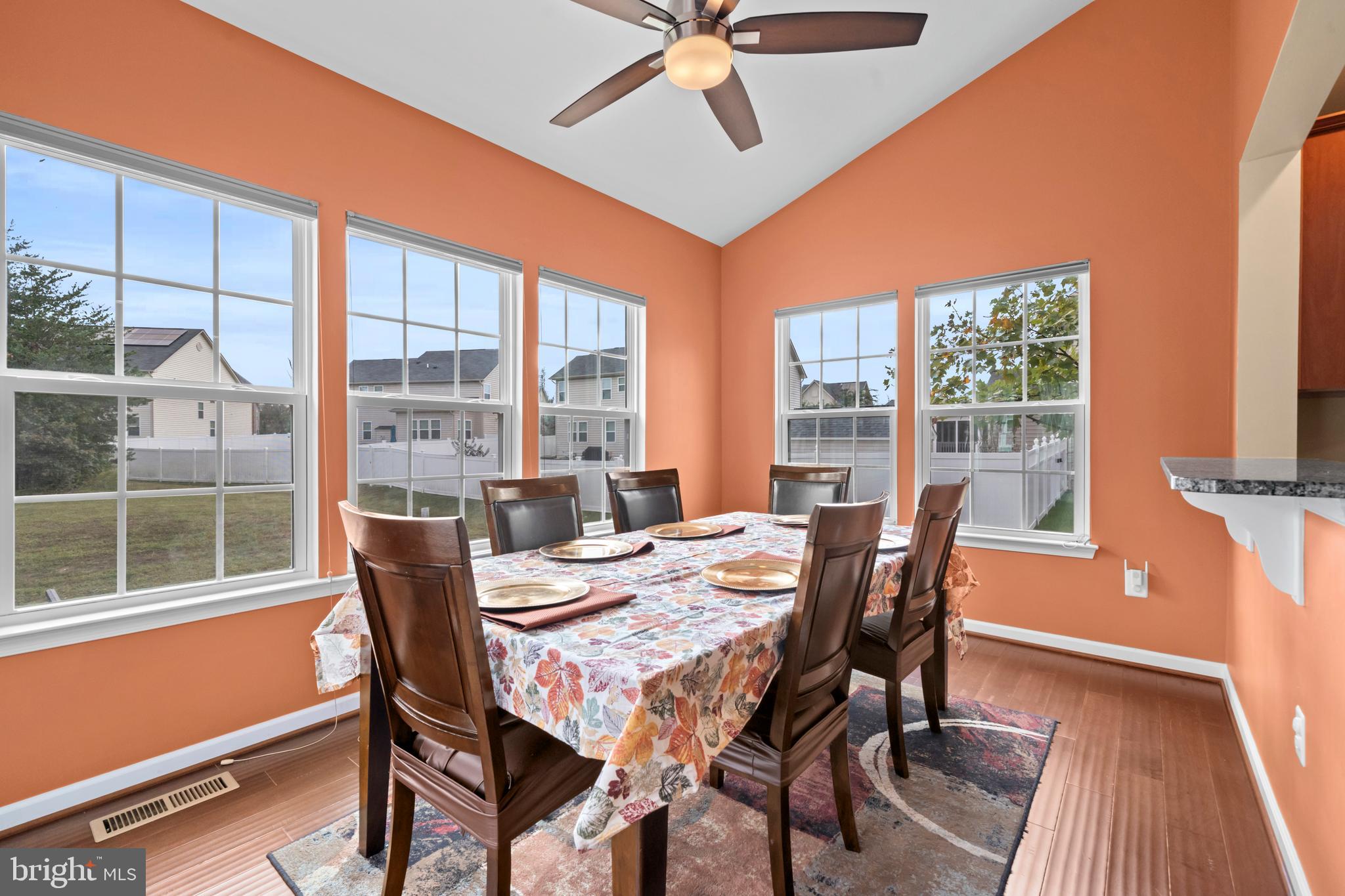 AUTUMN HILLS - Residential