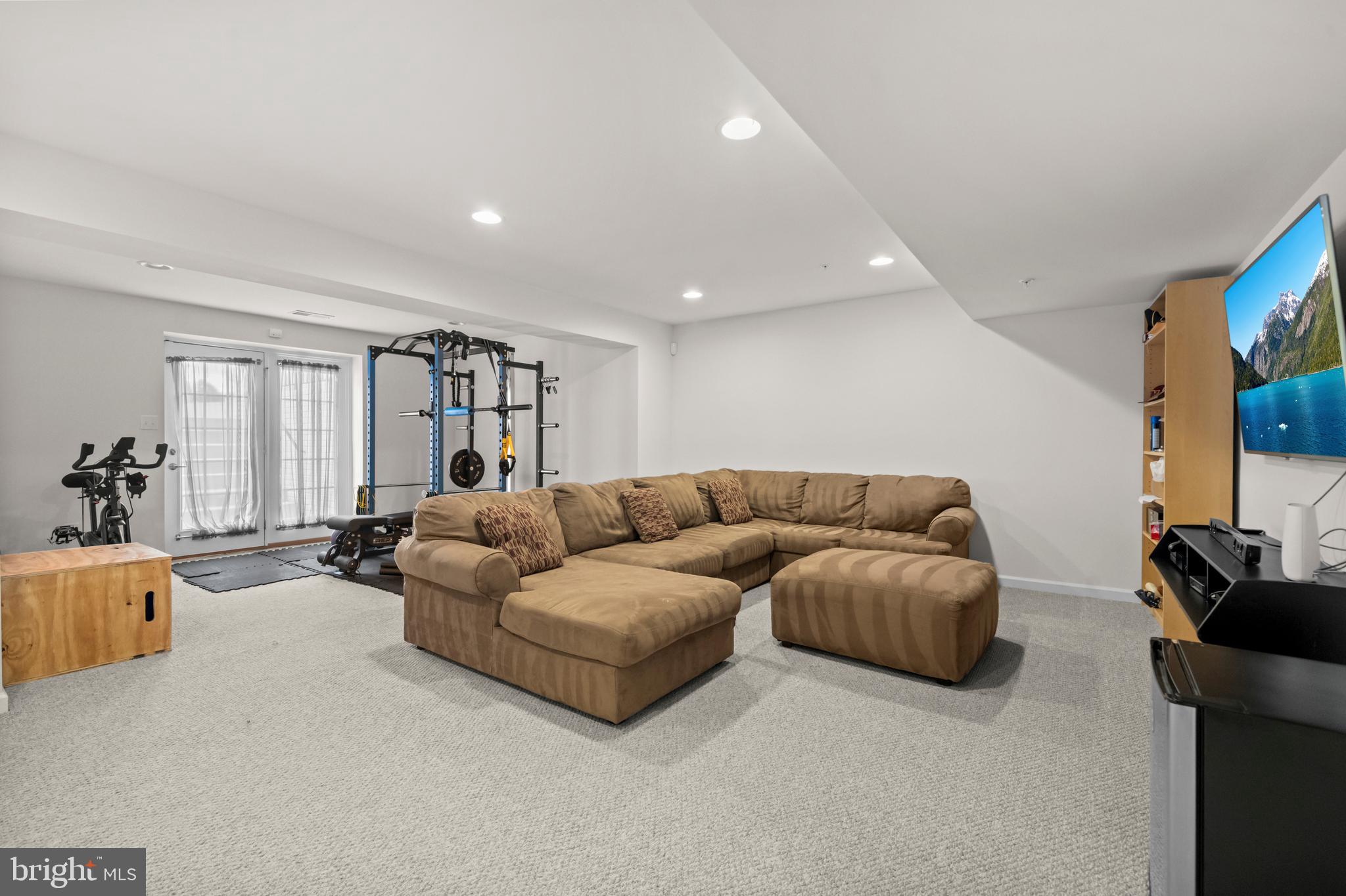 AUTUMN HILLS - Residential