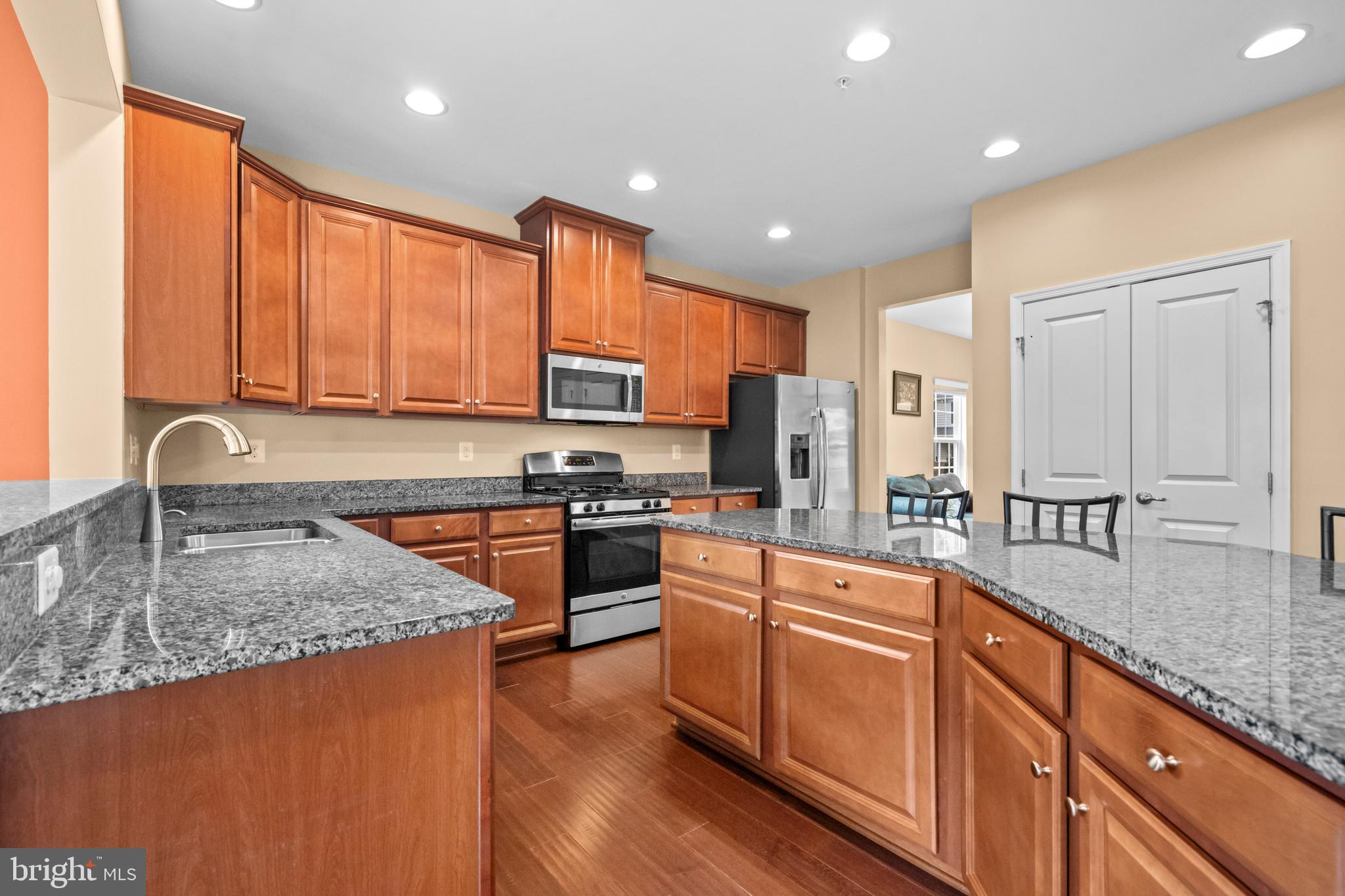 AUTUMN HILLS - Residential