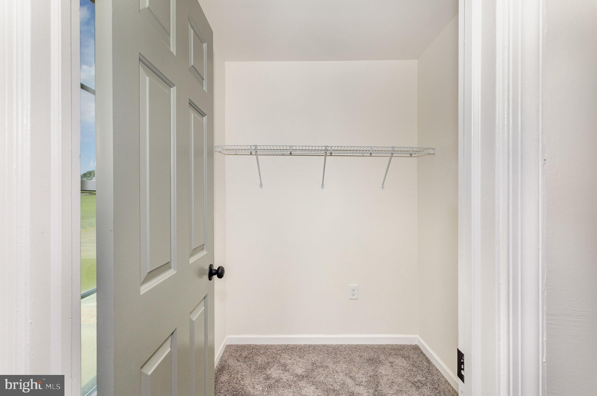WILLOW STREET - Residential