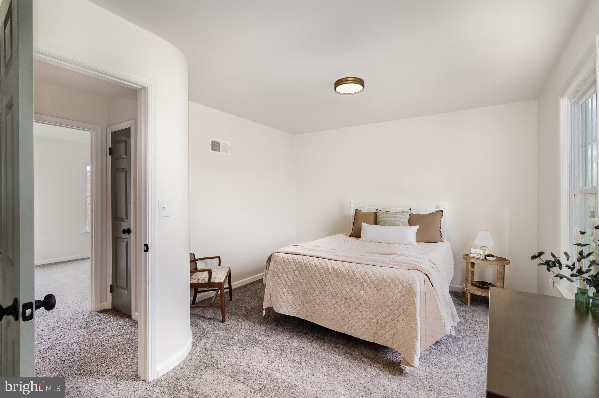 WILLOW STREET - Residential