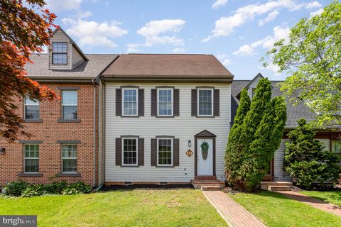 Photo of 42 Carriage House Drive, WILLOW STREET, PA 17584 (MLS # PALA2069794)