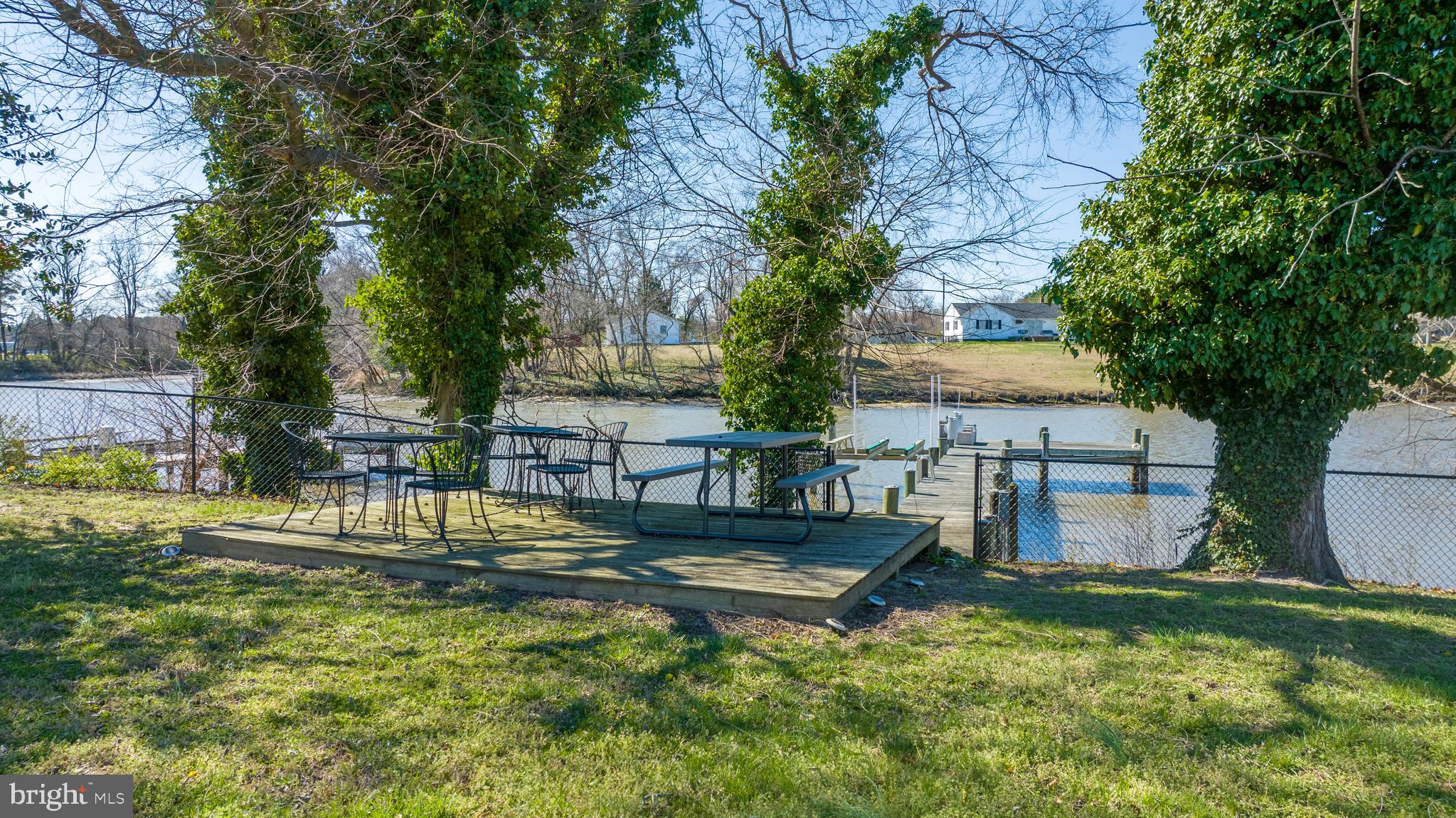 BONNIE BROOK - Residential