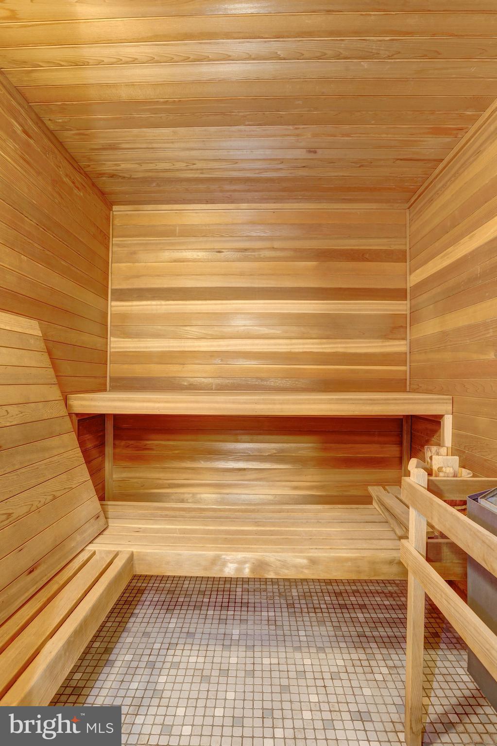 FARMINGTON - Residential