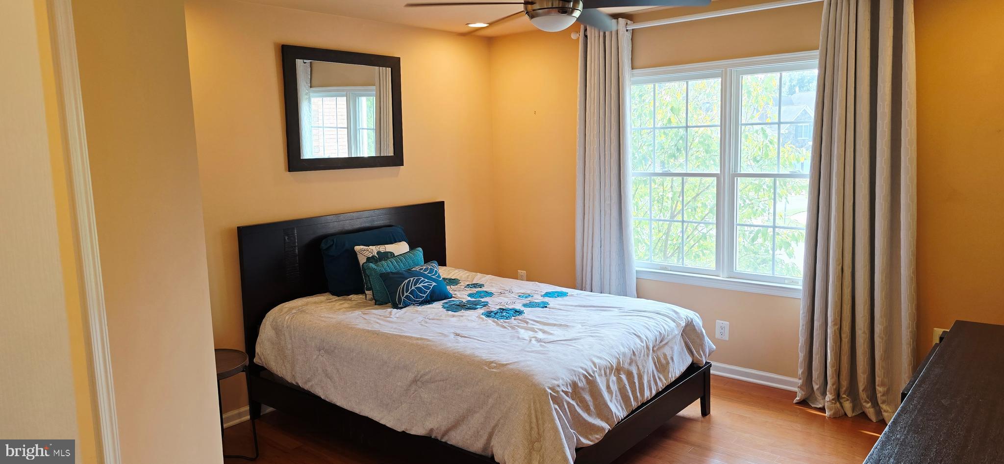 MARLBORO RIDGE - Residential