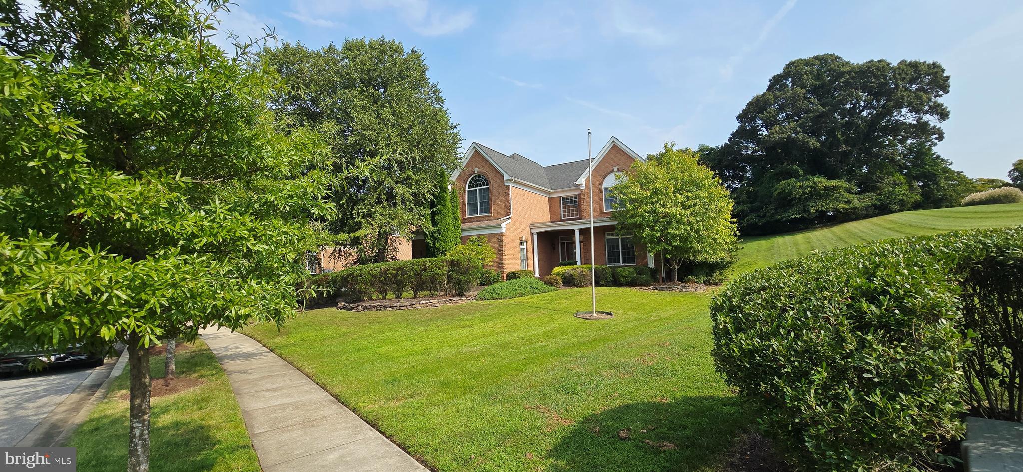 MARLBORO RIDGE - Residential