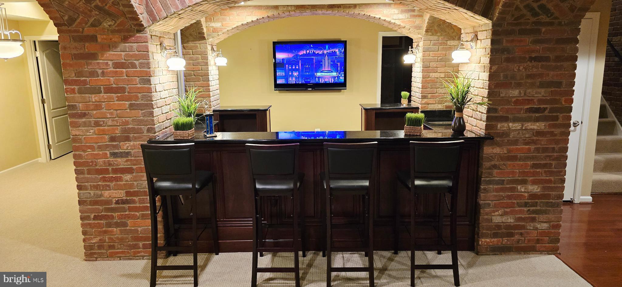 MARLBORO RIDGE - Residential