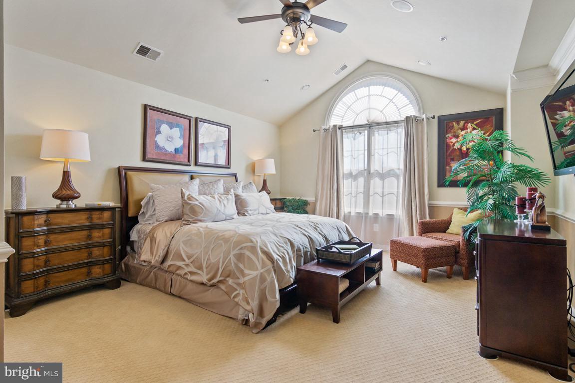 MARLBORO RIDGE - Residential